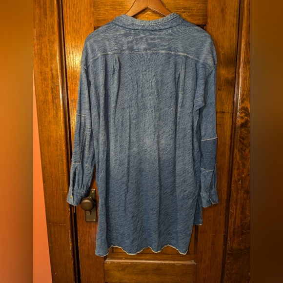 We the Free Love This Henley Blue Distressed Free People M Medium High Low Asymm - Picture 11 of 13